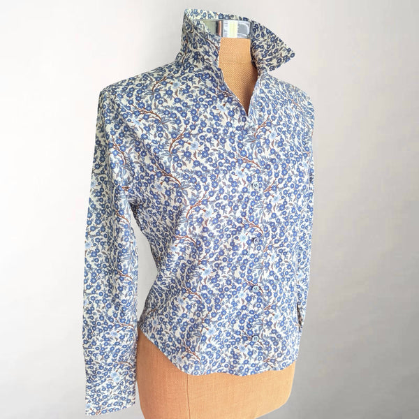 Edie Fitted Empress Blue Floral